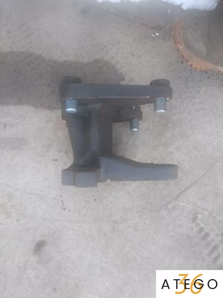 Кронштейн рулевого механизма Мерседес-Бенц Атего