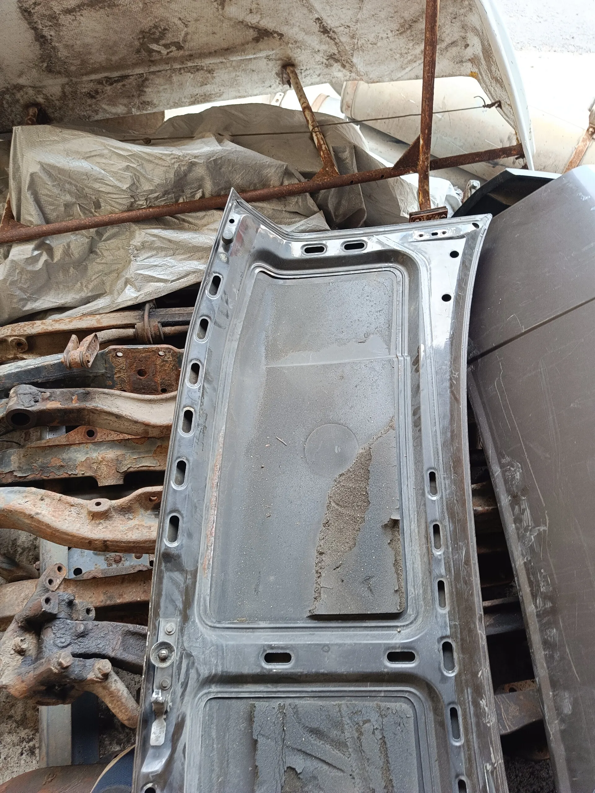 капот Мерседес-Бенц Варио