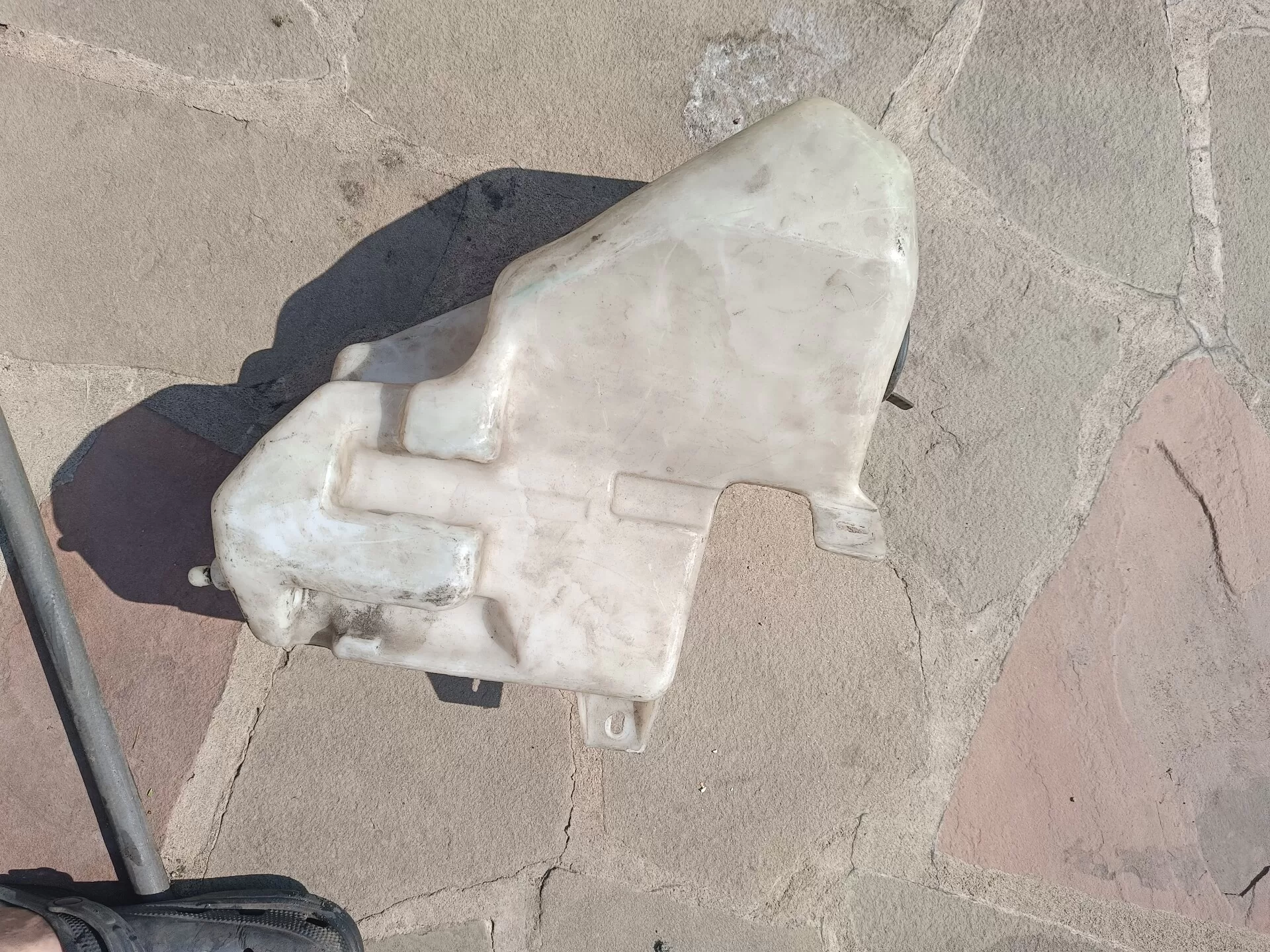 бачок омывателя  6708690320