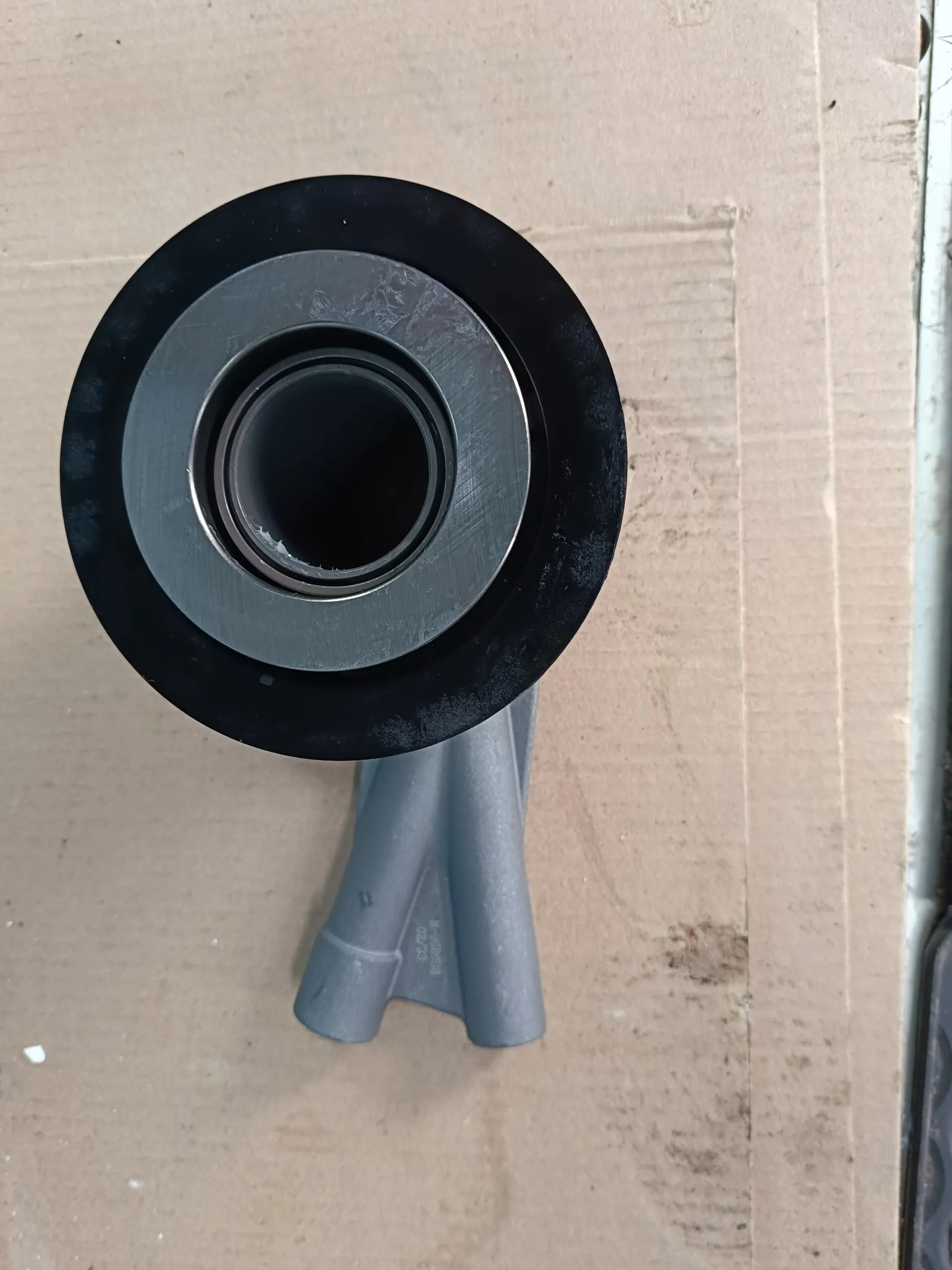 рабочий выжимной подшипник