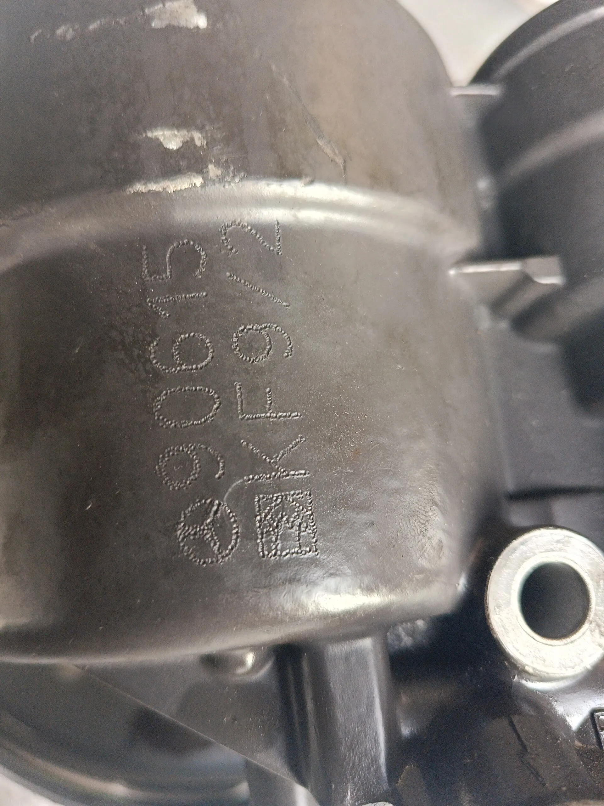 Корпус топливного фильтра Mercedes Atego