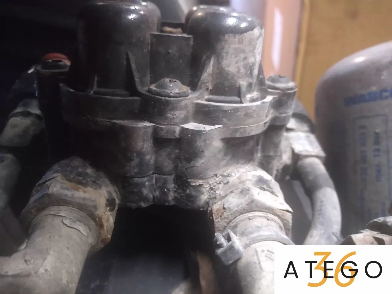 Кран четырехконтурный MAN TGL,TGM