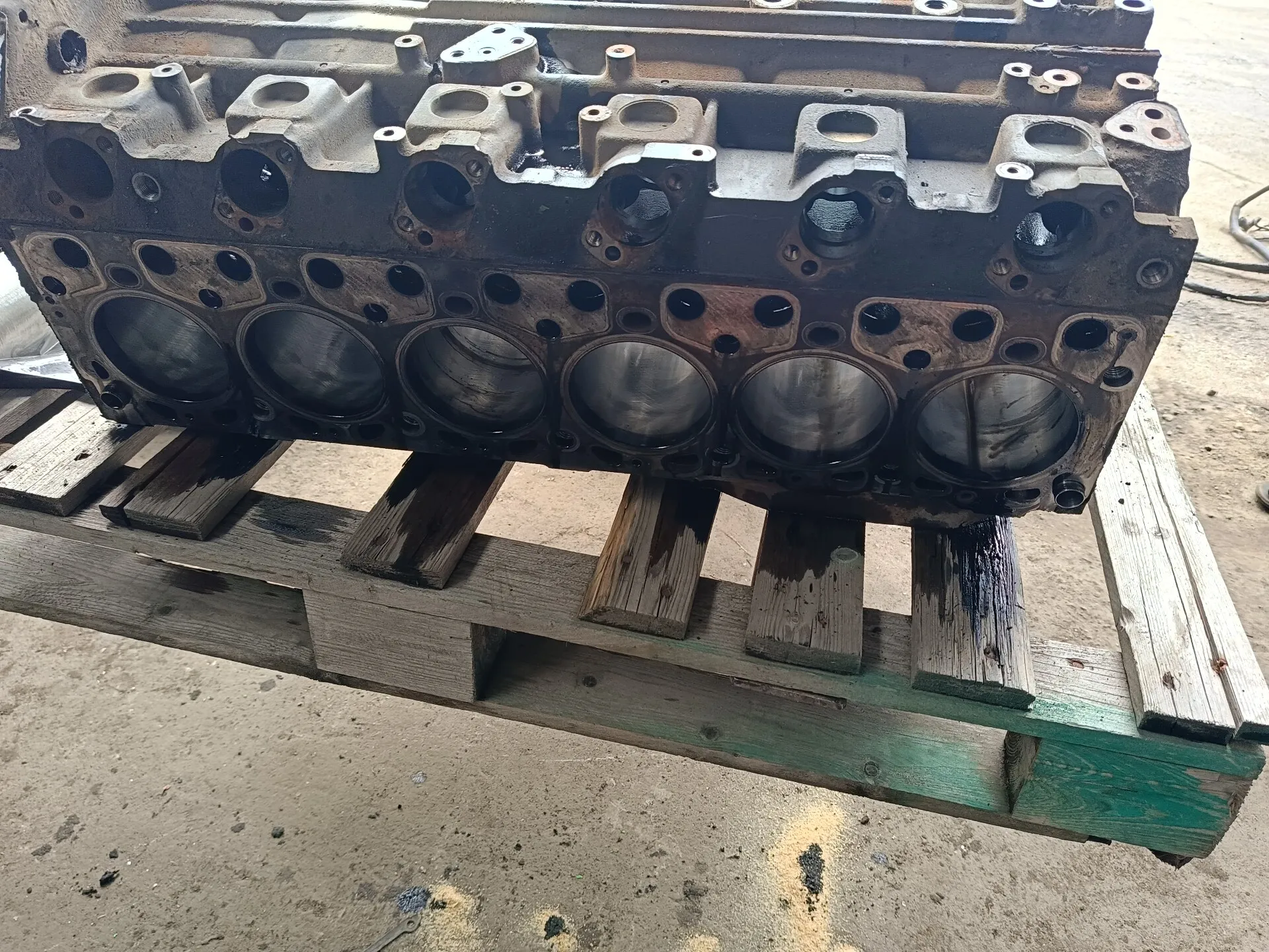 Блок двигателя OM906LA