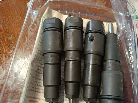 Форсунка двигателя OM904LA/906LA Delphi Mercedes-Benz