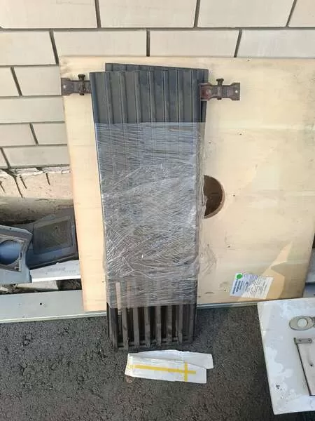 решетка радиатора Mercedes-Benz-814