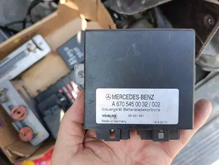 блок управления зарядки 6705450032